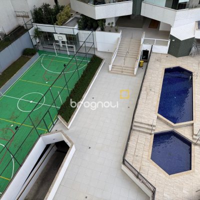 Apartamento com 109m², 4 quartos (sendo 1 suíte), 2 garagens, no bairro João Paulo em Florianópolis