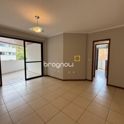 Apartamento com 109m², 4 quartos (sendo 1 suíte), 2 garagens, no bairro João Paulo em Florianópolis