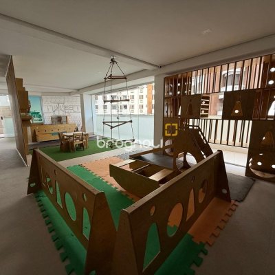 Apartamento com 109m², 4 quartos (sendo 1 suíte), 2 garagens, no bairro João Paulo em Florianópolis
