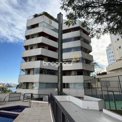 Apartamento com 109m², 4 quartos (sendo 1 suíte), 2 garagens, no bairro João Paulo em Florianópolis
