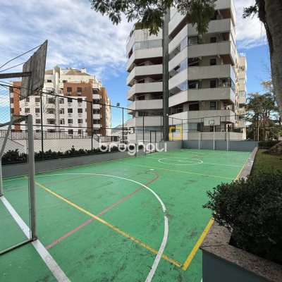 Apartamento com 109m², 4 quartos (sendo 1 suíte), 2 garagens, no bairro João Paulo em Florianópolis