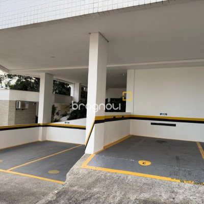 Apartamento com 109m², 4 quartos (sendo 1 suíte), 2 garagens, no bairro João Paulo em Florianópolis