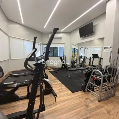 Apartamento com 109m², 4 quartos (sendo 1 suíte), 2 garagens, no bairro João Paulo em Florianópolis
