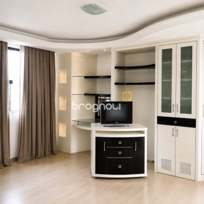 Casa com 230m², 3 quartos (sendo 1 suíte), 2 garagens, no bairro Barreiros em São José
