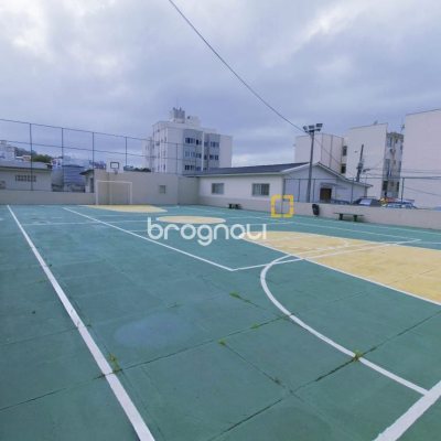 Apartamento com 40m², 2 quartos, no bairro Praia Comprida em São José