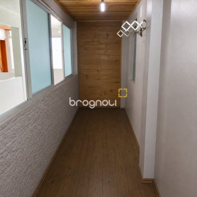 Apartamento com 40m², 2 quartos, no bairro Praia Comprida em São José