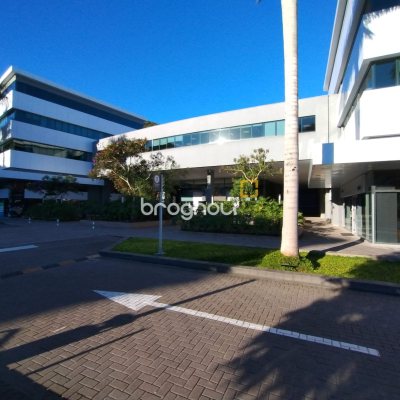 Sala com 44m², 1 garagem, no bairro Saco Grande em Florianópolis