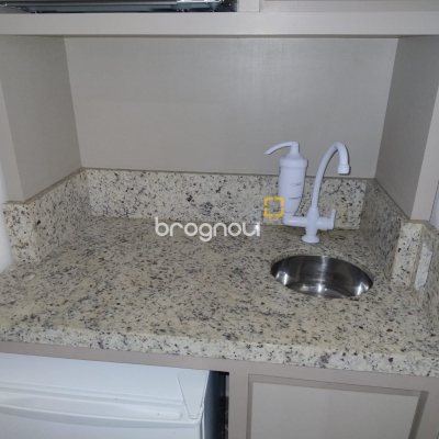 Sala com 44m², 1 garagem, no bairro Saco Grande em Florianópolis
