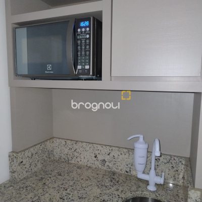 Sala com 44m², 1 garagem, no bairro Saco Grande em Florianópolis