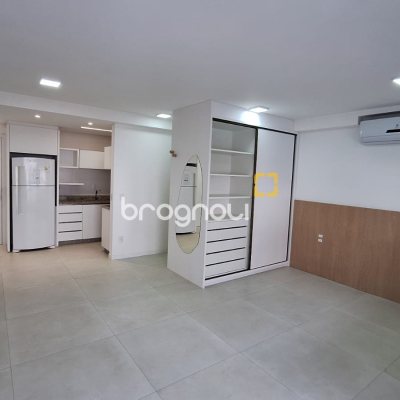 Studio com 42m², 1 quarto, 1 garagem, no bairro Estreito em Florianópolis