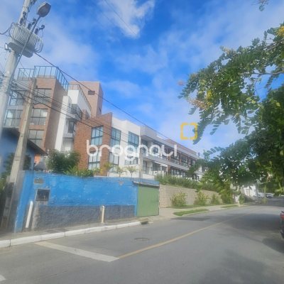 Apartamento com 60m², 2 quartos (sendo 1 suíte), 1 garagem, no bairro Cacupé em Florianópolis