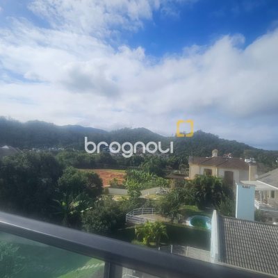 Apartamento com 60m², 2 quartos (sendo 1 suíte), 1 garagem, no bairro Cacupé em Florianópolis