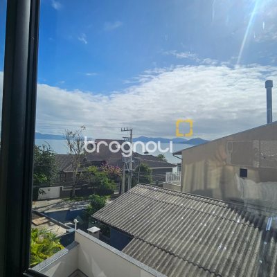 Apartamento com 60m², 2 quartos (sendo 1 suíte), 1 garagem, no bairro Cacupé em Florianópolis