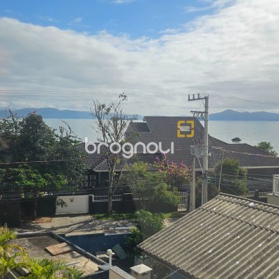Apartamento com 60m², 2 quartos (sendo 1 suíte), 1 garagem, no bairro Cacupé em Florianópolis