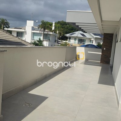 Apartamento com 60m², 2 quartos (sendo 1 suíte), 1 garagem, no bairro Cacupé em Florianópolis