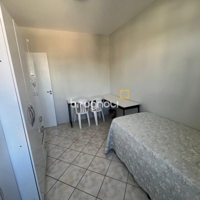 Apartamento com 68m², 3 quartos, no bairro Praia Comprida em São José