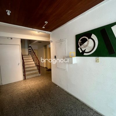 Apartamento com 68m², 3 quartos, no bairro Praia Comprida em São José
