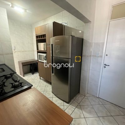 Apartamento com 68m², 3 quartos, no bairro Praia Comprida em São José