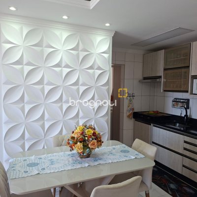 Apartamento com 62m², 2 quartos (sendo 1 suíte), 1 garagem, no bairro Roçado em São José