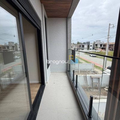 Casa com 81m², 2 quartos (sendo 2 suítes), 1 garagem, no bairro Vargem Grande em Florianópolis