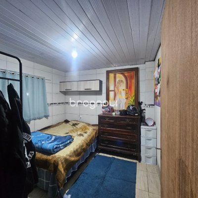 Casa com 149m², 4 quartos, 3 garagens, no bairro Barreiros em São José