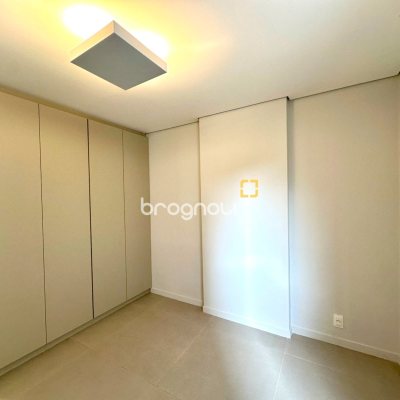Apartamento com 60m², 2 quartos, 1 garagem, no bairro Centro em Florianópolis