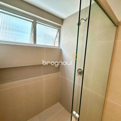 Apartamento com 60m², 2 quartos, 1 garagem, no bairro Centro em Florianópolis