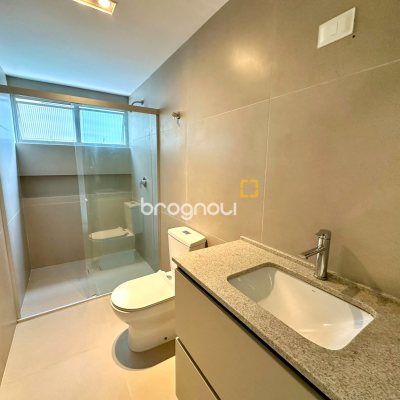 Apartamento com 60m², 2 quartos, 1 garagem, no bairro Centro em Florianópolis