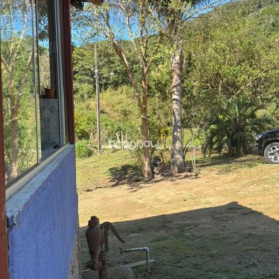 Sítio com 80m², 1 quarto (sendo 1 suíte), 1 garagem, no bairro Ribeirão da Ilha em Florianópolis