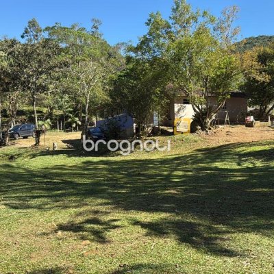 Sítio com 80m², 1 quarto (sendo 1 suíte), 1 garagem, no bairro Ribeirão da Ilha em Florianópolis