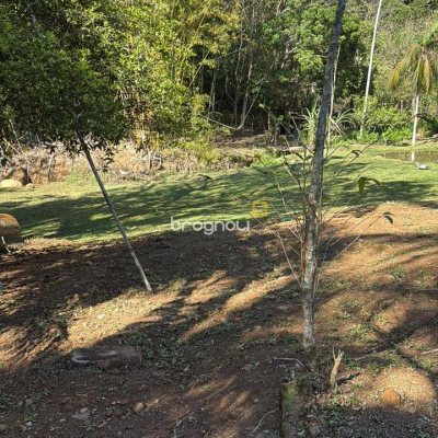 Sítio com 80m², 1 quarto (sendo 1 suíte), 1 garagem, no bairro Ribeirão da Ilha em Florianópolis