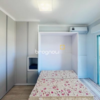 Casa com 158m², 4 quartos (sendo 1 suíte), 3 garagens, no bairro Campeche em Florianópolis