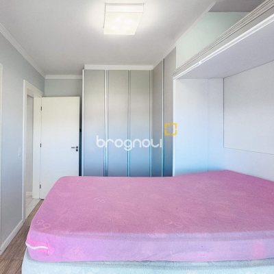 Casa com 158m², 4 quartos (sendo 1 suíte), 3 garagens, no bairro Campeche em Florianópolis
