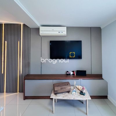 Casa com 158m², 4 quartos (sendo 1 suíte), 3 garagens, no bairro Campeche em Florianópolis
