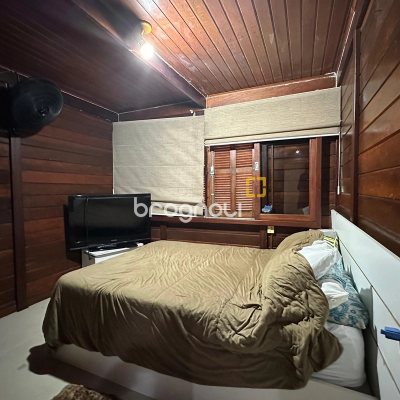 Casa com 90m², 4 quartos (sendo 1 suíte), 2 garagens, no bairro Ingleses do Rio Vermelho em Florianópolis