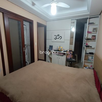 Casa com 90m², 4 quartos (sendo 1 suíte), 2 garagens, no bairro Ingleses do Rio Vermelho em Florianópolis