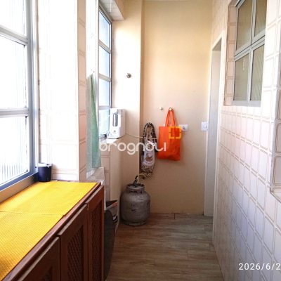 Apartamento com 97m², 3 quartos (sendo 1 suíte), 1 garagem, no bairro Coqueiros em Florianópolis