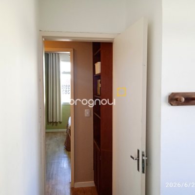 Apartamento com 97m², 3 quartos (sendo 1 suíte), 1 garagem, no bairro Coqueiros em Florianópolis