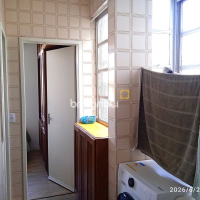Apartamento com 97m², 3 quartos (sendo 1 suíte), 1 garagem, no bairro Coqueiros em Florianópolis
