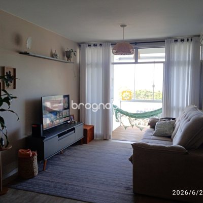 Apartamento com 97m², 3 quartos (sendo 1 suíte), 1 garagem, no bairro Coqueiros em Florianópolis