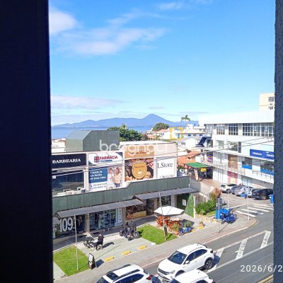 Apartamento com 97m², 3 quartos (sendo 1 suíte), 1 garagem, no bairro Coqueiros em Florianópolis