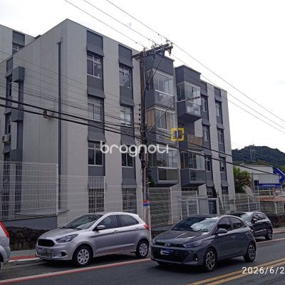 Apartamento com 97m², 3 quartos (sendo 1 suíte), 1 garagem, no bairro Coqueiros em Florianópolis