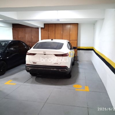 Apartamento com 97m², 3 quartos (sendo 1 suíte), 1 garagem, no bairro Coqueiros em Florianópolis