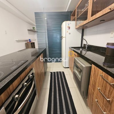 Apartamento com 99m², 2 quartos (sendo 1 suíte), 1 garagem, no bairro Campeche em Florianópolis