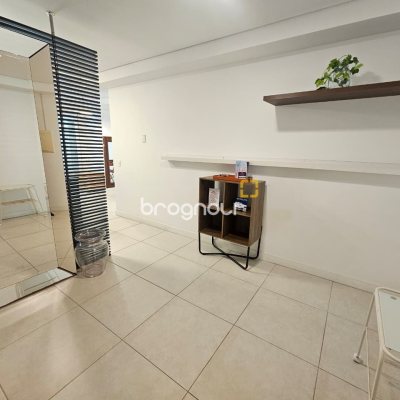 Apartamento com 99m², 2 quartos (sendo 1 suíte), 1 garagem, no bairro Campeche em Florianópolis