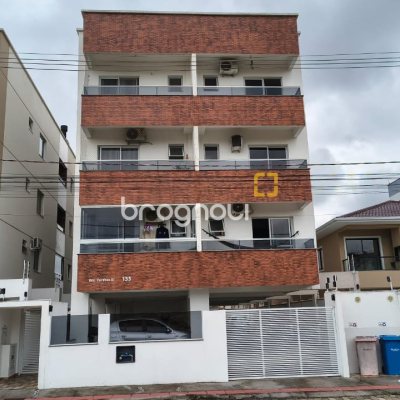 Apartamento com 76m², 2 quartos (sendo 1 suíte), 1 garagem, no bairro Areias em São José