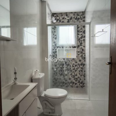 Apartamento com 76m², 2 quartos (sendo 1 suíte), 1 garagem, no bairro Areias em São José