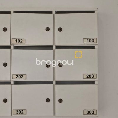 Apartamento com 76m², 2 quartos (sendo 1 suíte), 1 garagem, no bairro Areias em São José