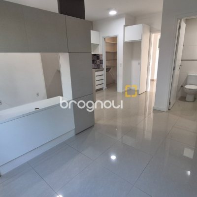 Studio com 34m², 1 quarto, 1 garagem, no bairro Lagoa da Conceição em Florianópolis