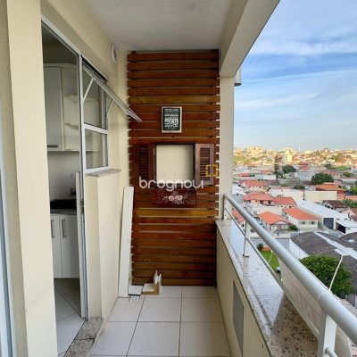 Apartamento com 66m², 2 quartos (sendo 1 suíte), 1 garagem, no bairro Barreiros em São José